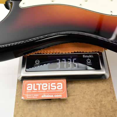 Fender American Ultra Stratocaster HSS 2022 Ultraburst image 25