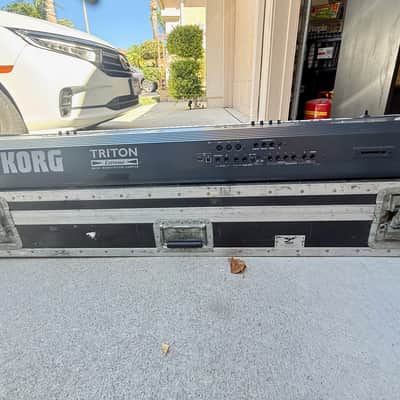 Korg Triton Extreme 88-Key 120-Voice Polyphonic Workstation 2005 - 2009 - Black (!!!!INCLUDES YAMAHA SUSTAIN PEDAL!!!!!!) image 10