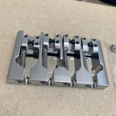 Hipshot A-Style (Type A) 4-String Bass Bridge 5A4FM1BC Fender FM1 5-hole Retrofit Brass Chrome Jazz image 2