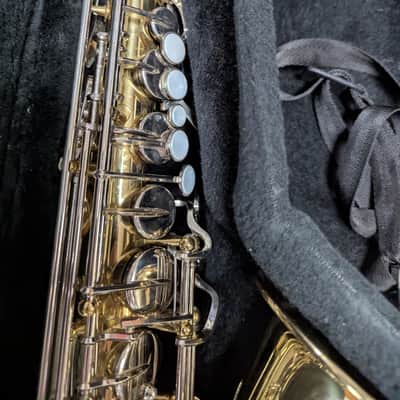 Yamaha Yas23 Alto Saxophone - Brass image 2