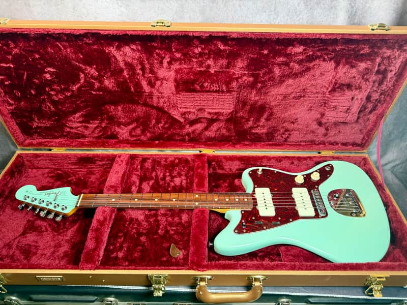 Fender CME Exclusive Classic Player Jazzmaster with Pau Ferro Fretboard 2018 - Surf Green Locking Tuners/Upgraded Pickups and Hard Case image 1