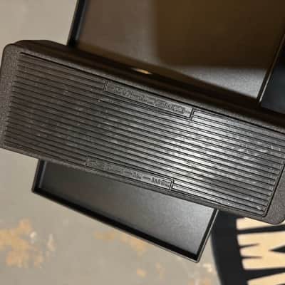 Dunlop GCB95 Cry Baby Standard Wah 1982 - Present Black image 2