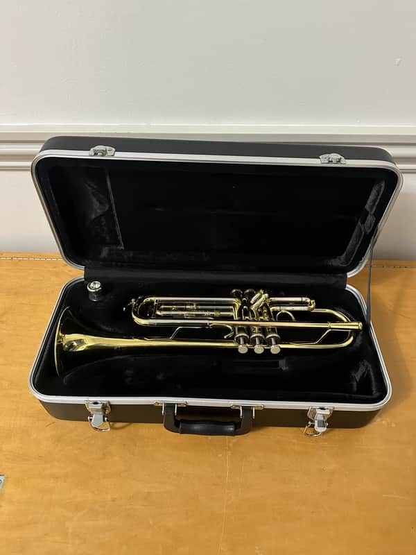 Eastman ETR221 Student Bb Trumpet 2022 - Present - Lacquered Yellow Brass image 1