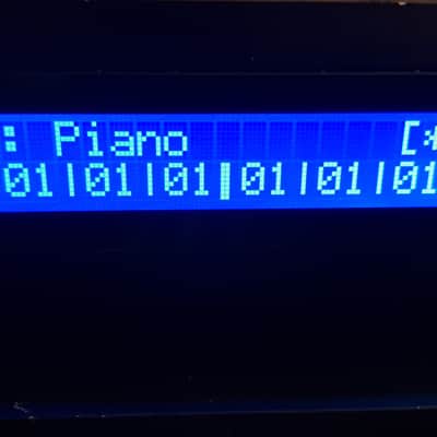 Roland U-220 Rack Synthesizer Module, new blue display image 2