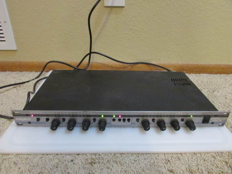 Aphex Compellor Model 320 Duel Channel Compressor Levelor Limiter image 1