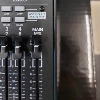 Mackie 1642VLZ4 16-Channel Mic / Line Mixer 2014 - Present - Black image 4