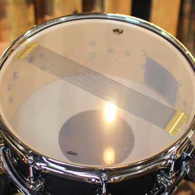 DW Performance Ebony Stain Snare Drum - 5.5x14 image 4