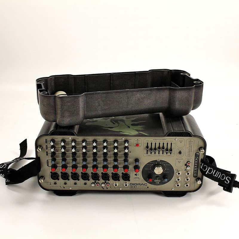 Soundcraft Gigrac 300 8-Channel 300-Watt Powered Mixer image 2