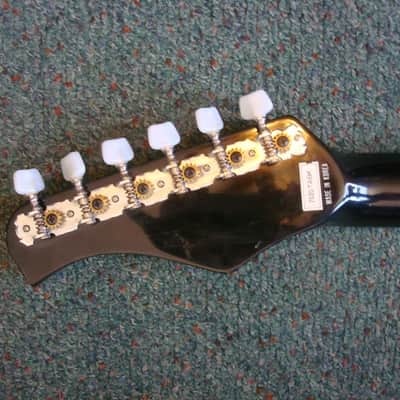 Synsonics Terminator Electric Guitar with Built-in Amp by Mattell image 4