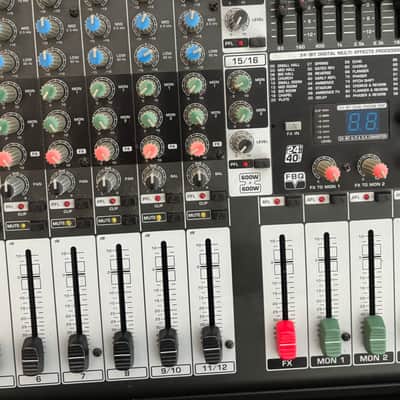 Behringer Europower PMP3000 with Case & Adapters image 4
