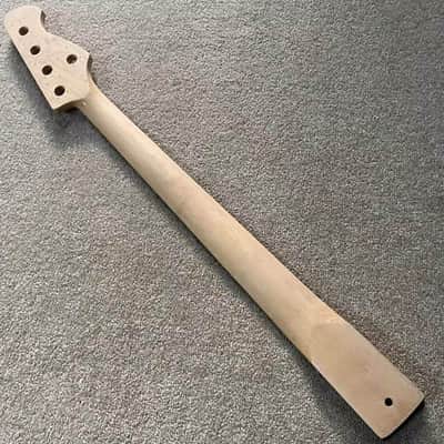 Left Handed 5 String Bass Maple Neck, Rosewood Fingerboard image 4