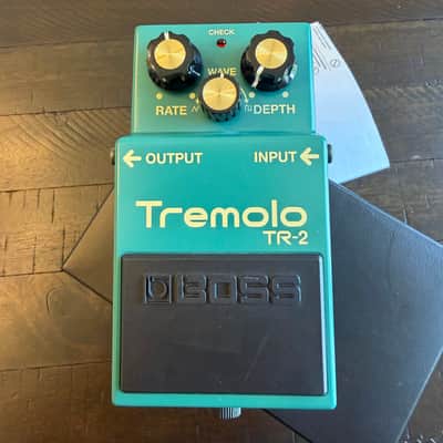 Boss TR-2 Tremolo image 2