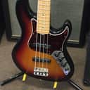 Fender American Deluxe Jazz Bass 2002 with Case