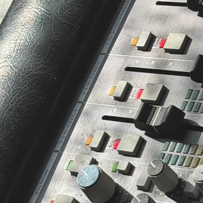 Solid State Logic SiX Superanalogue desktop mixer 'deluxe' version image 6