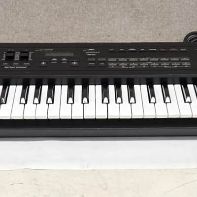 Roland D-10 61 Key Multi-Timbral Digital Synthezier Tested