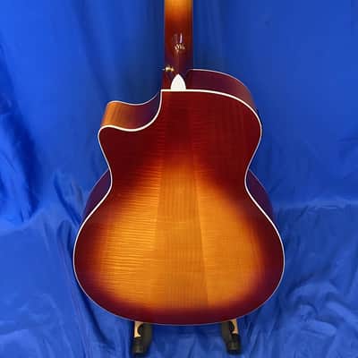 Taylor 614CE 2002 - Cherry Sunburst image 2