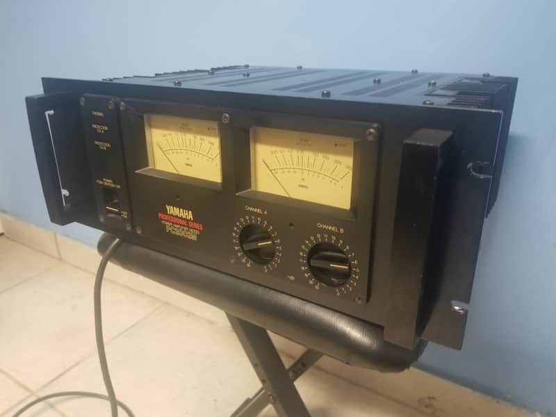 Yamaha PC2002M Professional Series Power Amplifier image 1