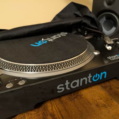 Stanton T.92 USB Direct-Drive Turntable 2010s - Black image 1