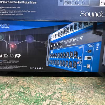 Soundcraft Ui24R 24-Channel Digital Mixer/USB Recorder with Wireless Control image 3
