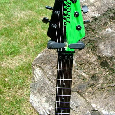 Hamer Vector 1986 Polka Dots image 4