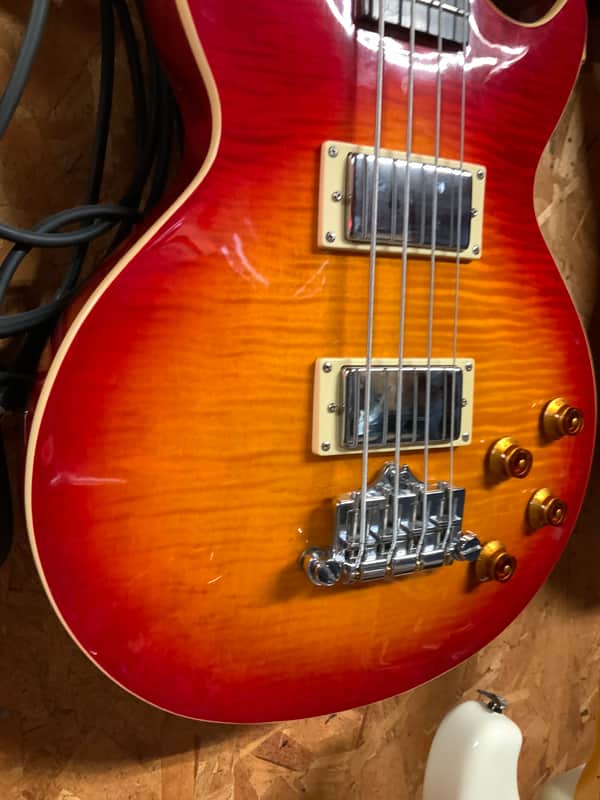 Epiphone Les Paul Standard Bass