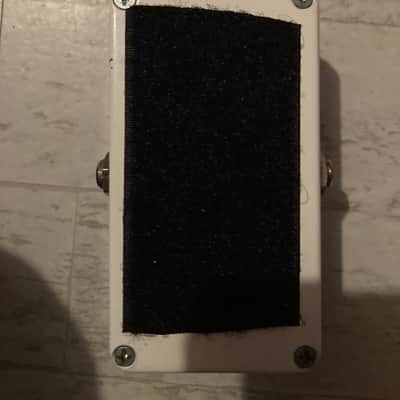 Electro-Harmonix Crayon 69 Full-Range Overdrive 2015 - Present - White with Vertical Crayons image 2