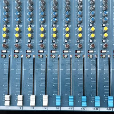 Allen & Heath MixWizard WZ3 20S 12-Channel / 20-Input Stereo Mixer 2004 - 2013 - Blue image 7
