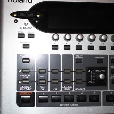 Roland VG-99 V-Guitar Modeling Synth with GK-3 Pickup and FC-300 MIDI Foot Controller - Silver image 4