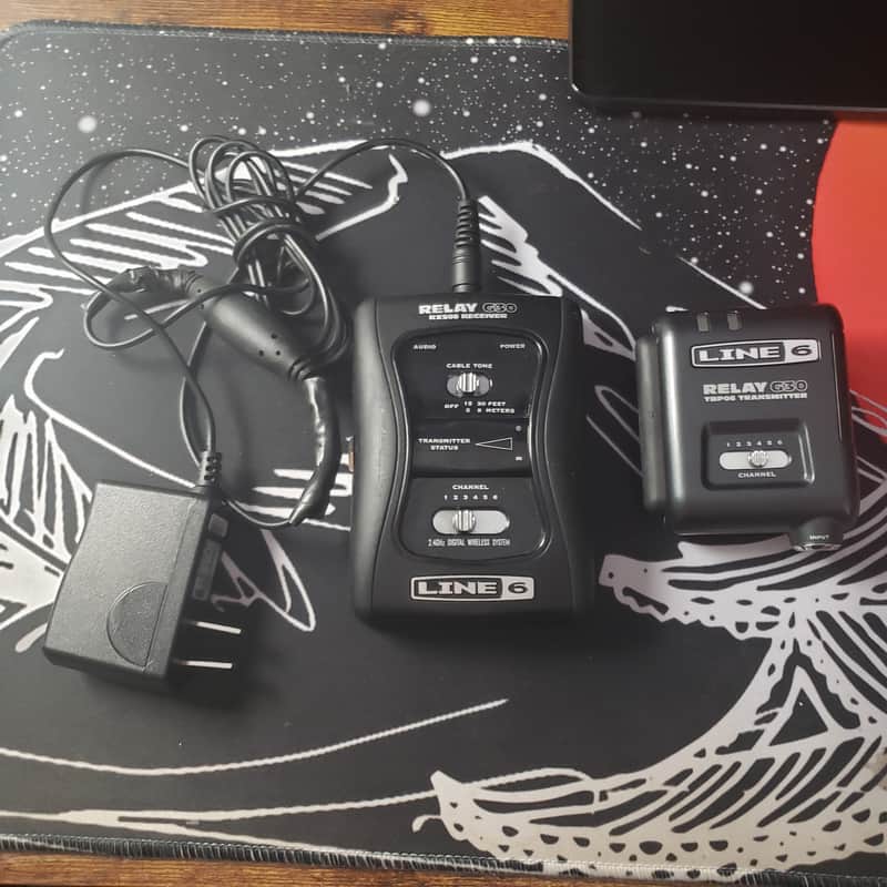 Line 6 Relay G30 Digital Wireless Guitar System (RXS06 Receiver + TBP06 Transmitter + Power Supply) image 1