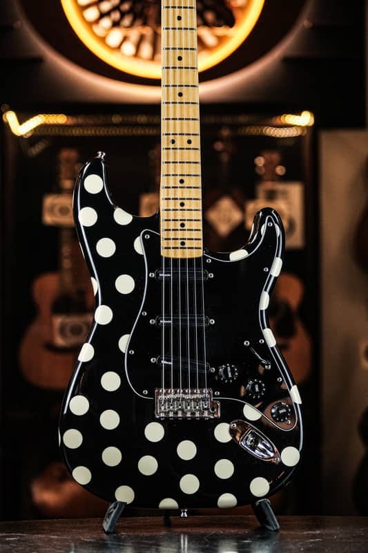 2008 Fender Buddy Guy Artist Series Signature Stratocaster polka dot finish