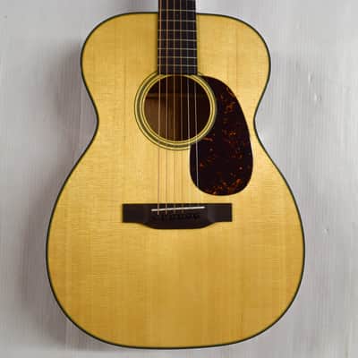 Martin Standard Series 00-18 2025 - Natural image 1
