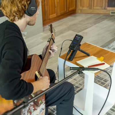 Zoom R4 MultiTrak Recorder image 9