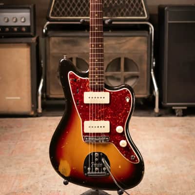 Fender Vintage 1962 Jazzmaster Electric Guitar - 3-Tone Sunburst with Hardshell Case - Used image 3