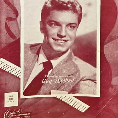 (USED/VINTAGE Sheet Music) There's a Pawn Shop on a Corner in Pittsburgh, Pennsylvania - PIano/Vocal/Guitar image 1