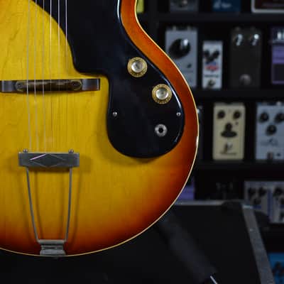 Gibson ES-120T 1964 - Sunburst image 8