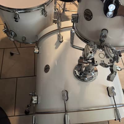 PDP PDCM1822KKBL Concept Maple Series 18x22" Bass Drum with Chrome Hardware 2010s - White image 2