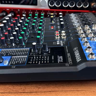 Yamaha MG10XU 10-Channel Analog Mixer 2016 - Present - Black image 10