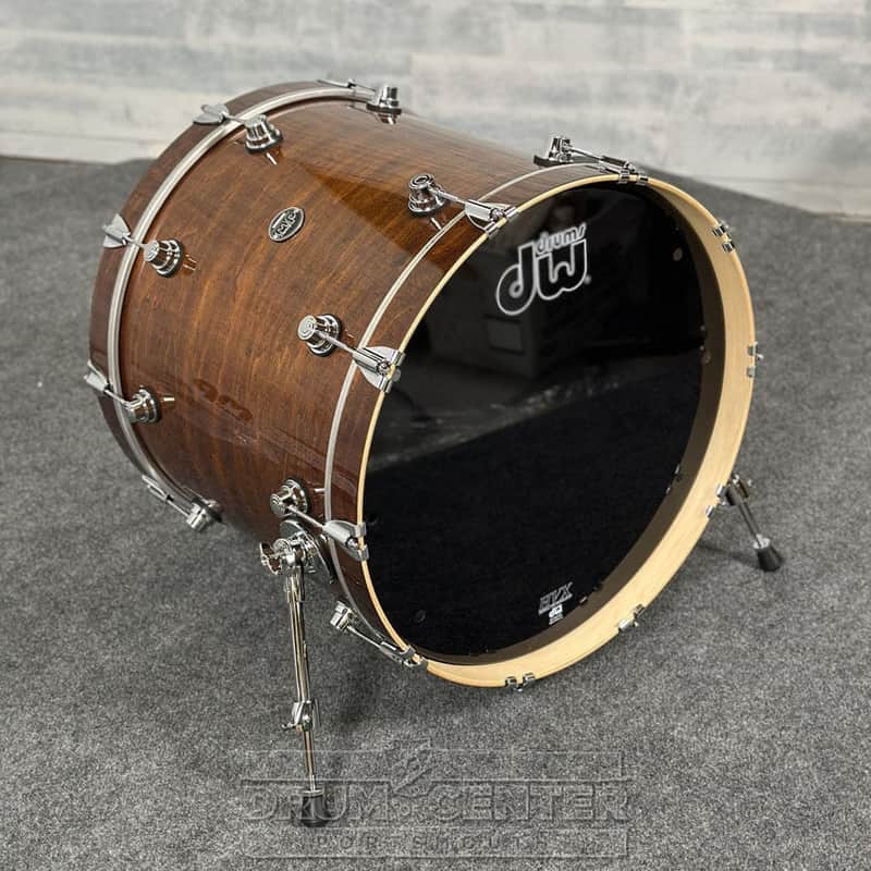 DW Performance Bass Drum 22x18 Walnut Lacquer - DCP Exclusive! image 1