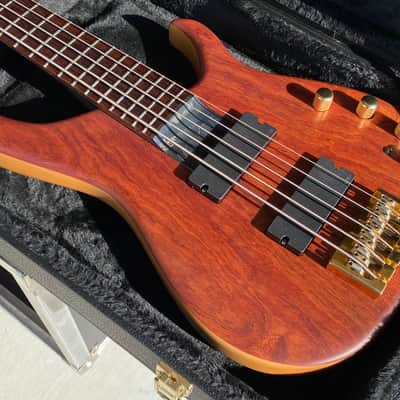 Modulus Graphite Quantum Q5 5-String Bass Guitar, graphite neck image 16