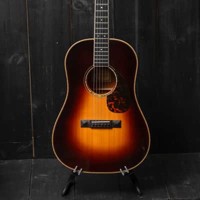 Larrivee SD-50 SH 2004 12-Fret Gloss Sunburst image 2