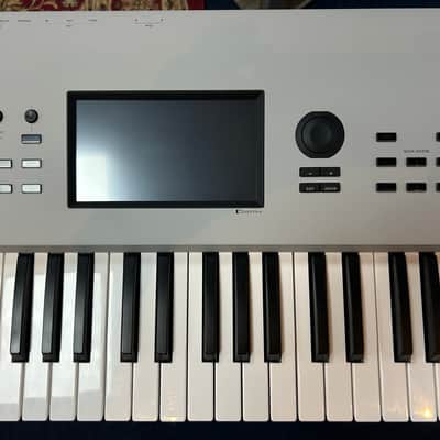 Korg Nautilus 61AT Grey Edition image 3