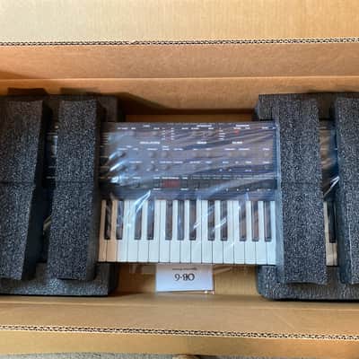 Oberheim OB-6 2026 - Black image 2