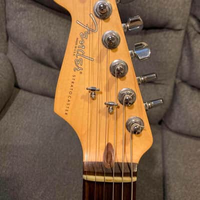 2004 Left Handed Fender Highway One Stratocaster w/ Player II Loaded Pickguard image 4