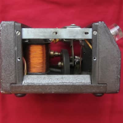 DeArmond 601 Tremolo 1940s image 9