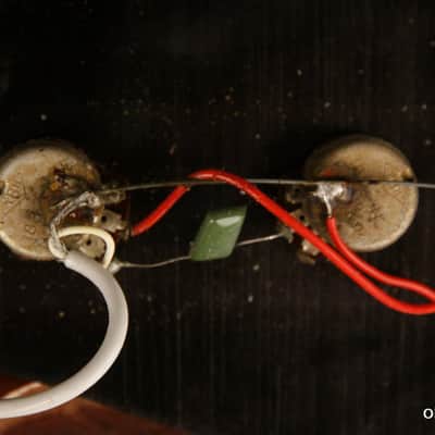 Silvertone/Teisco "Flea" Bass 1960s Sunburst image 24