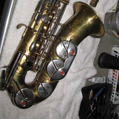 1972 KEILWERTH TONEKING ALTO SAX (RARE AND COLLECTABLE) image 6