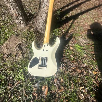 Ibanez GRG120BDX-WH Gio 2012 - 2016 - White image 7