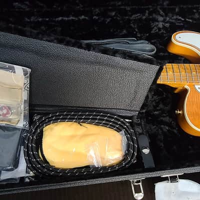 Fender Custom Shop Telecaster Artisan Figured Mahogany 2016 Amber Tinted Lacquer image 7