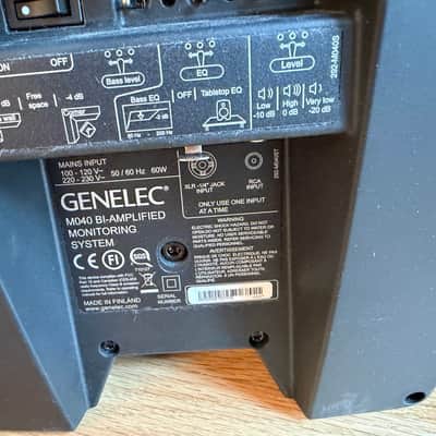 Genelec M040 6.5" Powered Nearfield Studio Monitor (Pair) 2013 - 2021 - Black image 4
