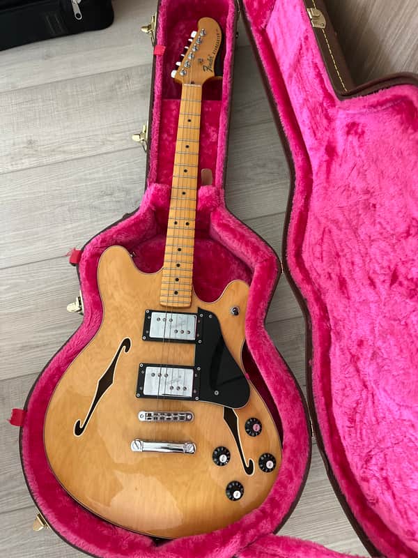 Fender Modern Player Starcaster Guitar